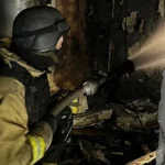 У Херсоні загорілися квартири, працівники ДСНС врятували трьох людей