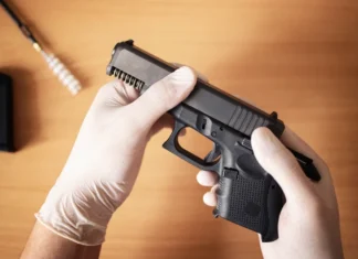 Відновлення зброї як технічний процес: коли ремонт переходить у реставрацію