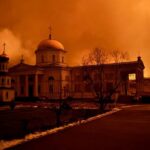 Ворог обстріляв Свято-Духівський кафедральний собор у Херсоні: будівля зазнала значних пошкоджень (фото)