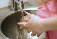 У Херсоні можливі перебої з водопостачанням. Зросла кількість витоків у системах