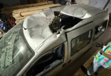 “Докази воєнних злочинів РФ”. У Берліні покажуть знищену внаслідок російської атаки автівку волонтерів у Херсоні