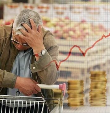 У россиян заканчиваются деньги: как война в Украине бьет по мирному населению РФ