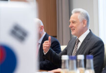 Комбинат Фирташа через суд приостановил аннулирование лицензии