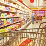 От колонки до полки. Из-за подорожания топлива начинают расти цены на продукты