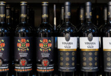 Украина ограничит импорт вина из Молдовы в ответ на эмбарго против курятины