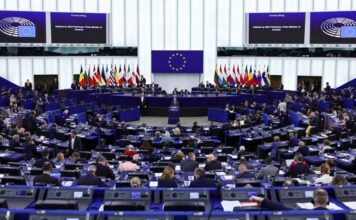 Европарламент разблокирует ратификацию торговой сделки с США