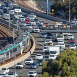 IЕА посоветовало медленнее ездить и меньше летать, чтобы пережить энергетический кризис