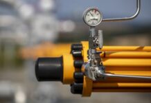 Еврокомиссия призвала страны ЕС как можно раньше начать заполнение газовых хранилищ