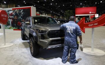 Toyota инвестирует еще $1 млрд в расширение производства на заводах в США