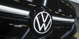 Volkswagen отзывает почти 100 000 электрокаров из-за проблем с аккумуляторными модулями