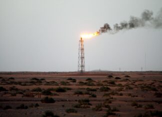 Саудовская Аравия может повысить цену нефти на $40 за баррель. Это абсолютный рекорд
