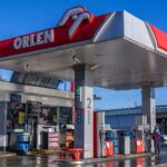 В Польше дешевеет топливо: установлены максимальные цены для АЗС