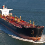 Трамп разрешил России продать Кубе тысячи баррелей нефти, — NYT