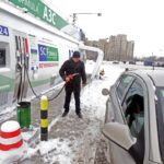 «Не только в Украине»: Антимонопольный комитет начал проверять АЗС, которые повысили цены на топливо