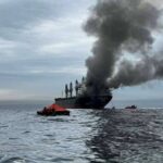 Ормузский пролив открыт, просто его обстреливает Иран: Хегсет обвинил СМИ во лжи