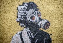 Журналисты раскрыли настоящее имя художника Бэнкси: помогла поездка в Украину