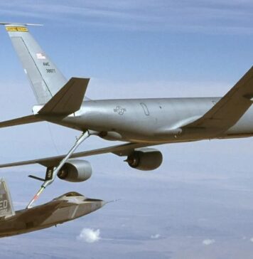 Американский самолет-заправщик разбился в Ираке: что с экипажем не разглашают