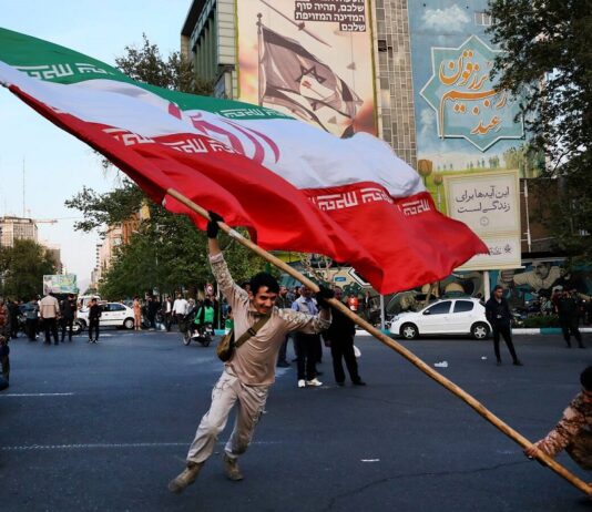 В Иране появилась банкнота в 10 млн риалов: сколько это в долларах