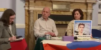 “У мене є син, і я не можу уявити, що його можуть забрати”. Мати політв’язня з Херсонщини розповіла про сина на зустрічі в Ірландії