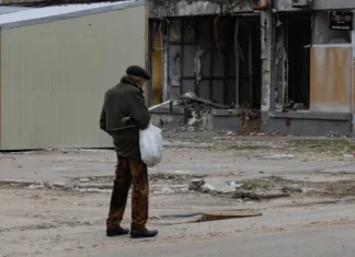 Упродовж лютого з найбільш небезпечних районів Херсонської громади евакуювали 700 людей