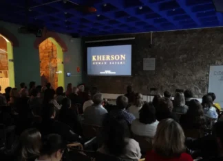 В Іспанії до річниці повномасштабного вторгнення провели низку заходів присвячених Херсону та атакам дронів РФ