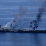 На борту был украинец: Иран атаковал нефтяной танкер возле Омана и торговое судно в Бахрейне (видео)