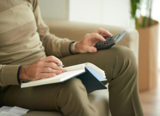 Индексация пенсий в марте: какие категории могут получить не полное повышение выплат