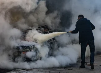 Через російські обстріли на Херсонщині пошкоджені храм, автівка “Укрпошти” та будівля суду