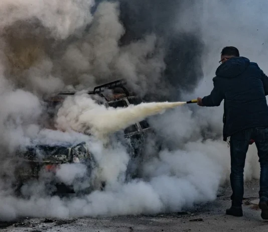 Через російські обстріли на Херсонщині пошкоджені храм, автівка “Укрпошти” та будівля суду