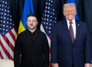 Трамп похвастался «бесконечными запасами оружия» и сравнил Зеленского с шоуменом и мистификатором