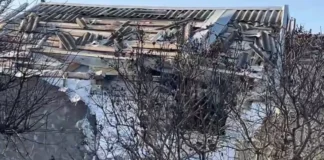 Війська РФ влучили у будинок в одному з районів Херсона, поранена людина. ВІДЕО