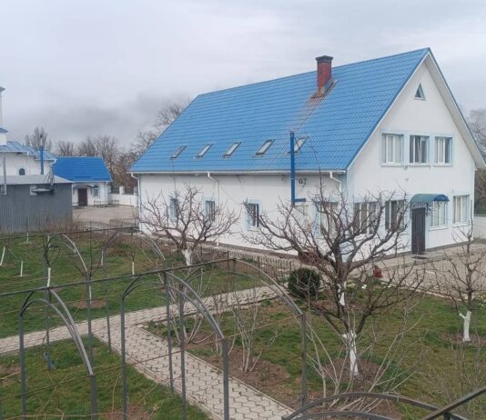 Росіяни обстріляли Благовіщенський жіночий монастир у Білозерській громаді