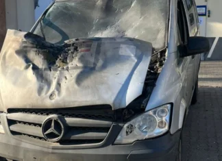 Окупаційні війська атакували машину в Херсоні. ФОТО