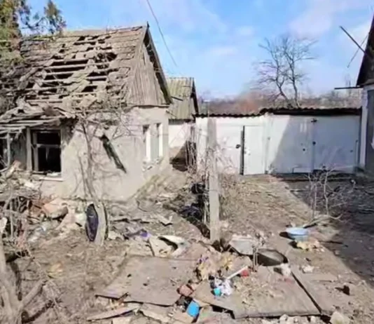 Війська РФ атакували приватний сектор в одному з районів Херсона. ВІДЕО