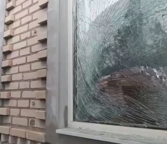 «В більшій частині відсутня електроенергія, не працюють магазини». Яка ситуація у прибережних районах Херсона