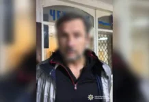 Нападав на ювелірні магазини і переховувався роками. На Херсонщині судитимуть учасника банди