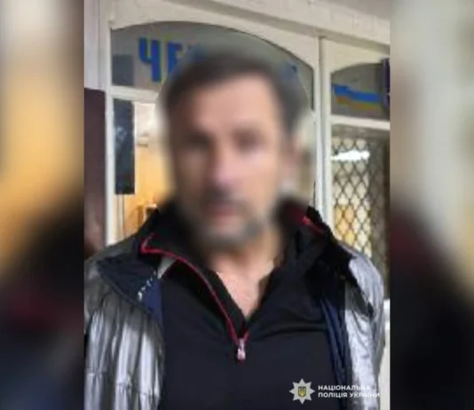 Нападав на ювелірні магазини і переховувався роками. На Херсонщині судитимуть учасника банди