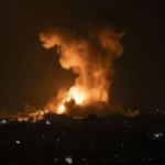 В Крыму начался блэкаут: дроны массированно атакуют оккупированный полуостров, взрывы раздаются на аэродроме (видео)