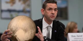 NASA хочет снова сделать Плутон девятой планетой Солнечной системы: мнения разделились
