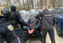 Использовали ИИ и дипфейки на сайтах знакомств: в Днепре разоблачена крупная сеть криптоскамеров