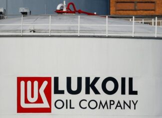 Reuters: Один из крупнейших российских НПЗ остановился после атаки украинских дронов