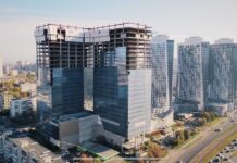 Недостроенный небоскреб Sky Towers в Киеве продали за 560 млн грн