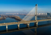 В Киеве планируют реконструкцию транспортного узла возле Южного моста