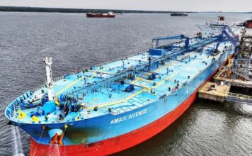 Один из главных экспортных хабов на западе России возобновил работу после ударов Украины