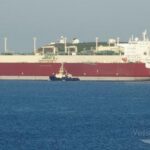 Bloomberg: Два танкера с катарским LNG хотели пройти через Ормузский пролив, но развернулись