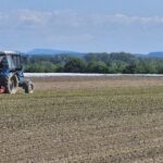 В Украине отменили требование стажа для работы на сельхозтехнике из-за войны