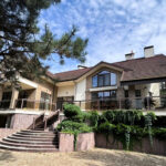 АРМА заявило о «посторонних лицах» в доме Захарченко, где ранее тайно жил экс-министр Галущенко