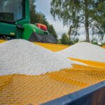 Россия ограничила экспорт удобрений: в мире дефицит из-за войны с Ираном