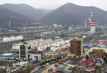 В РФ заявили, что погасили пожар на НПЗ в Туапсе: Пять дней боролись с огнем