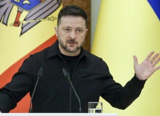 Зеленский ввел в действие санкции против 23 судов «теневого флота» РФ и анонсировал еще один пакет